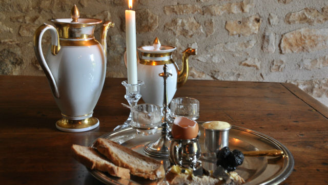 Petit déjeuner aux truffes du périgord noir à la chambres d'hôtes de BARSAC
