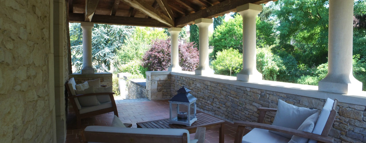 Terrase du gite en location périgord la maison d'angel
